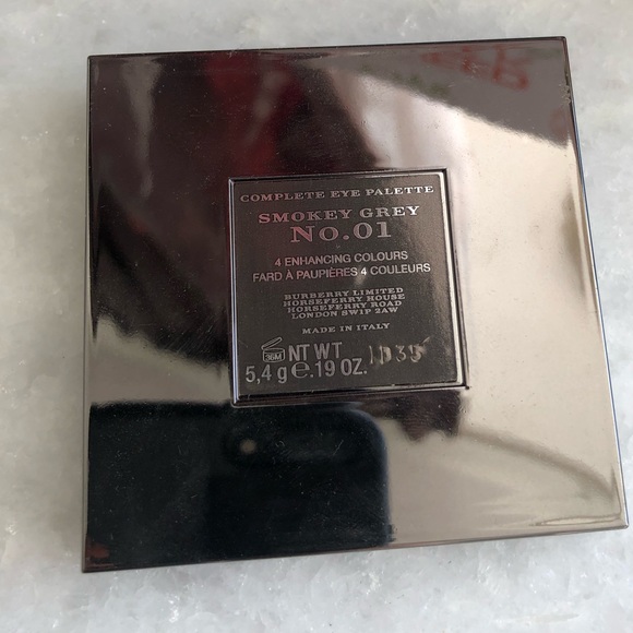 Burberry Complete Eye Palette No 1 Smokey Grey - Picture 3 of 4